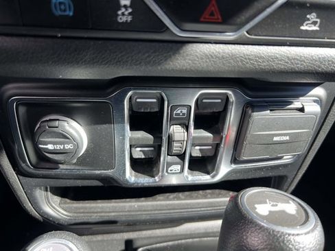 Used 2024 Jeep Wrangler Sport S w/ Convenience Group image 29