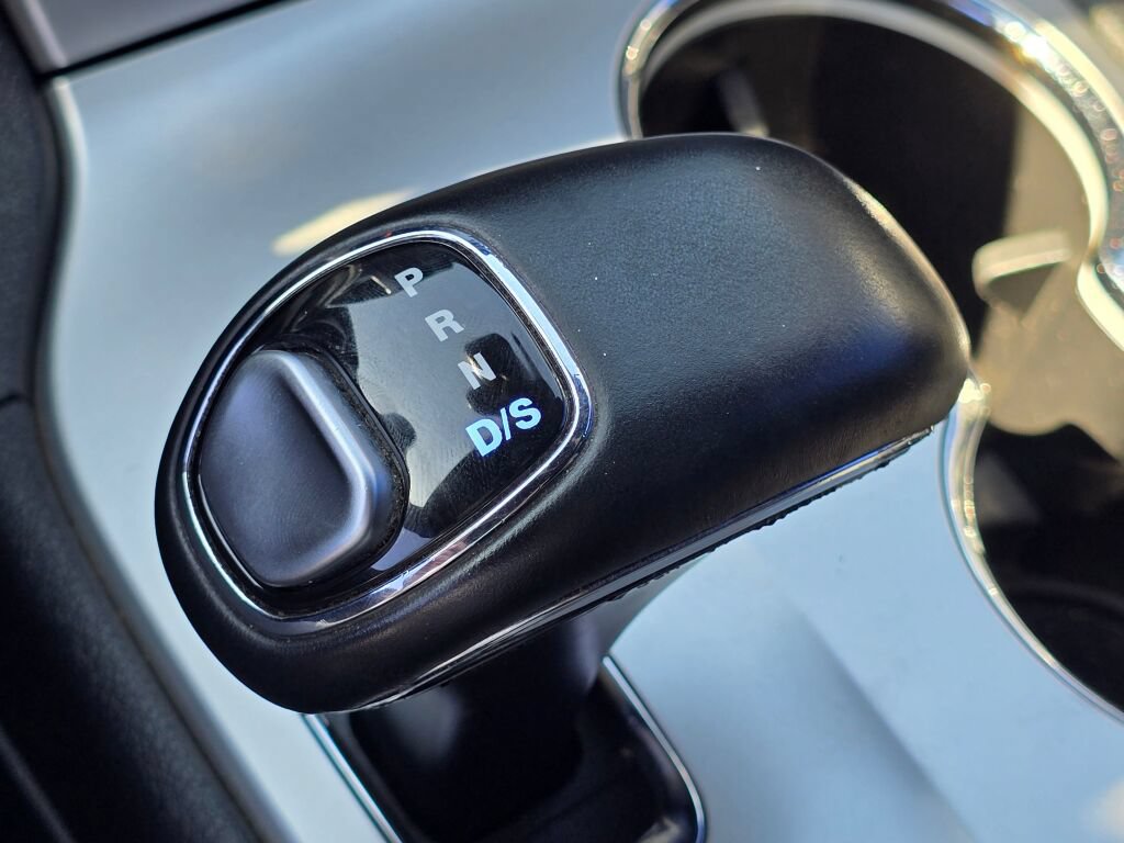 Used 2015 Jeep Grand Cherokee Altitude AWD/4WD image 30