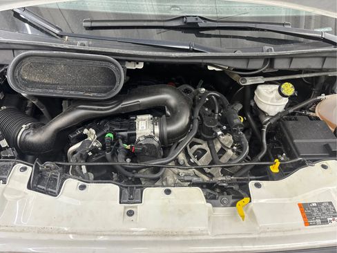 Used 2023 Ford Transit 250 Low Roof RWD image 29