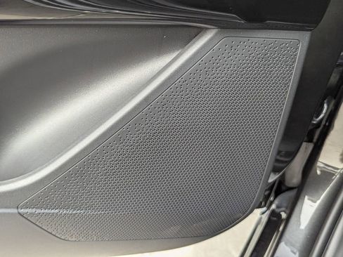 New 2026 Kia Niro EX FWD image 20