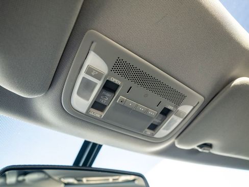 Certified 2018 Acura ILX w/ Premium Package image 36