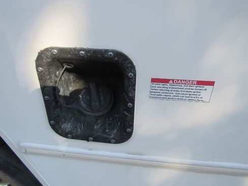 Used 2017 Ford E-450 and Econoline 450 Super Duty w/ Motorhome Prep Package image 21