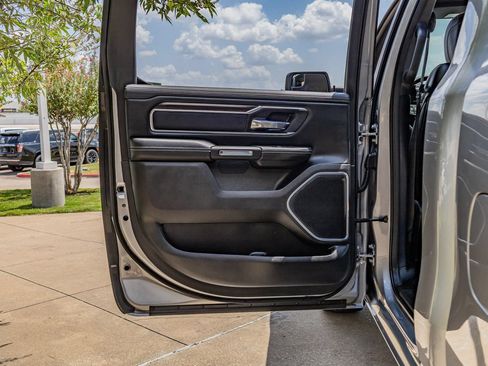 Used 2025 RAM 1500 Laramie w/ Sport Appearance Package AWD/4WD image 33