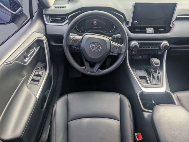 Used 2025 Toyota RAV4 XLE w/ Convenience Package FWD image 17