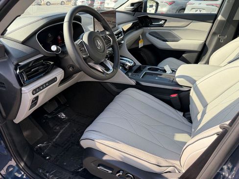 New 2026 Acura MDX SH-AWD w/Advance image 6