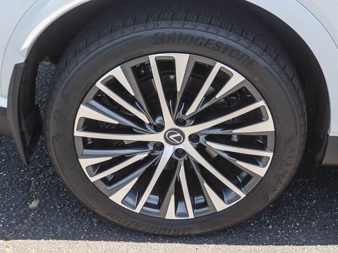 Used 2024 Lexus RX 350 Premium Plus w/ Cold Area Package FWD image 11
