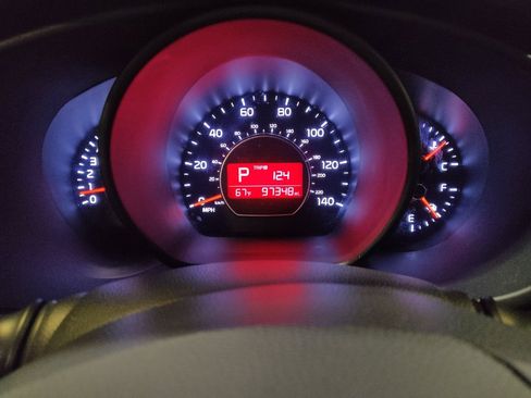 Used 2019 Kia Soul + image 23