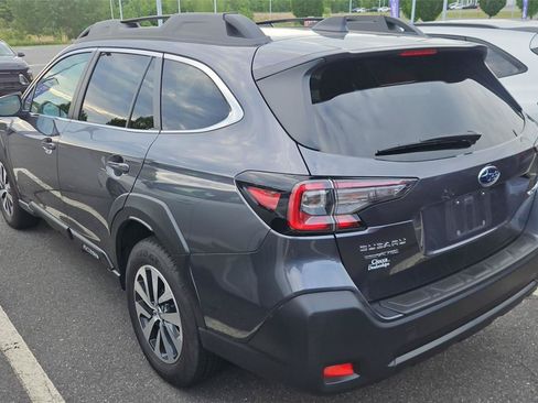 Used 2024 Subaru Outback Premium AWD/4WD image 4