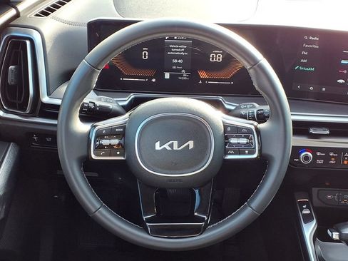 Certified 2025 Kia Sorento EX FWD image 15