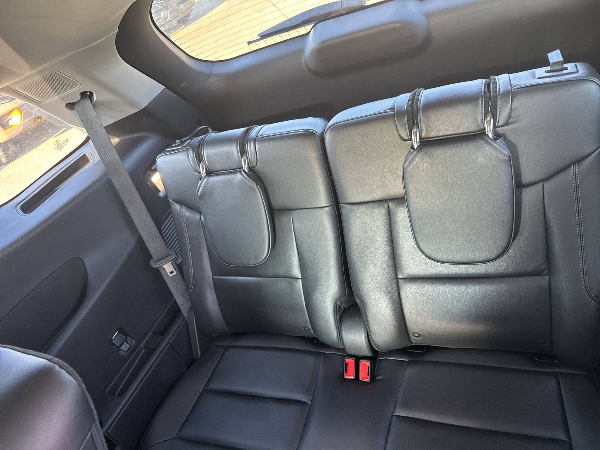 Used 2022 Ford Explorer Limited w/ Equipment Group 301A RWD image 10