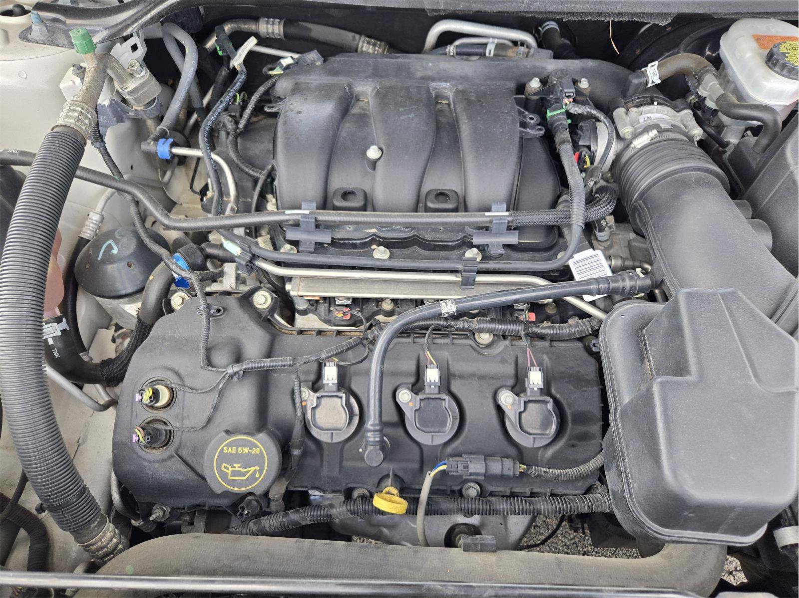 Used 2018 Ford Explorer Limited w/ Equipment Group 301A FWD image 30