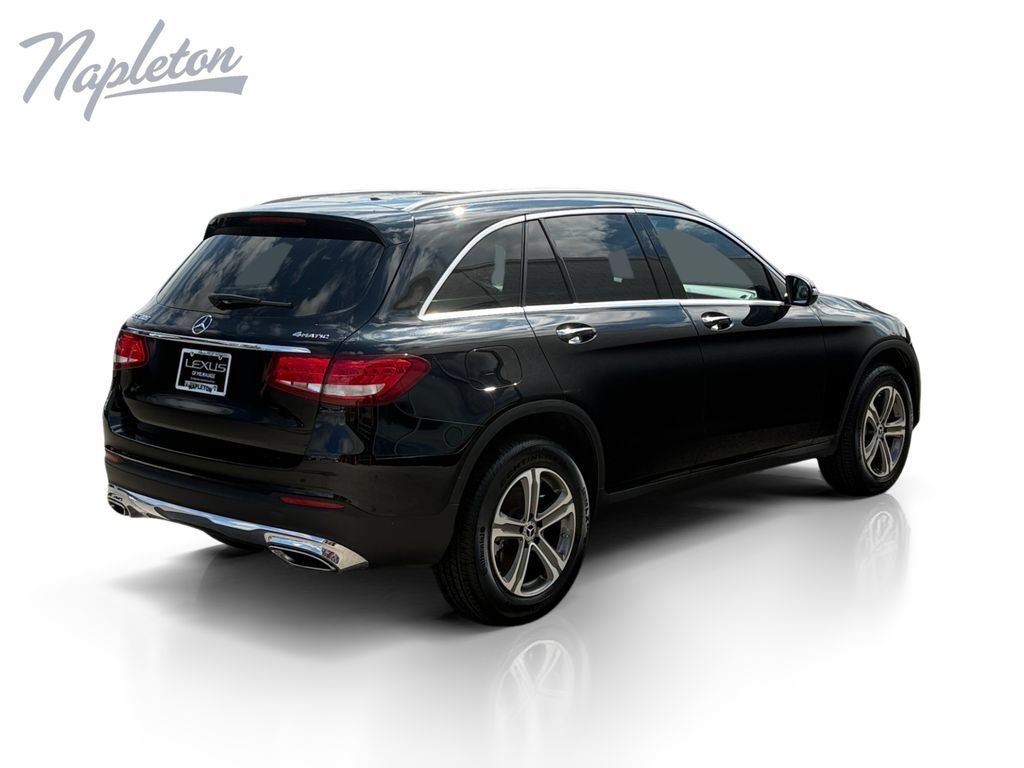 Used 2019 Mercedes-Benz GLC 300 4MATIC image 6