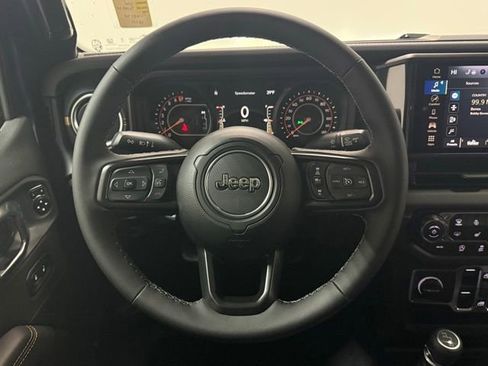 New 2026 Jeep Gladiator Sahara image 13