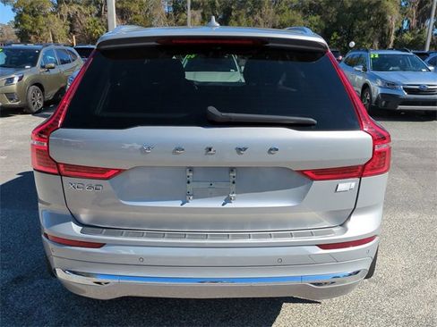 Used 2022 Volvo XC60 T8 Inscription w/ Advanced Package image 5