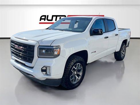 Used 2022 GMC Canyon AT4 w/ Trailering Package image 3