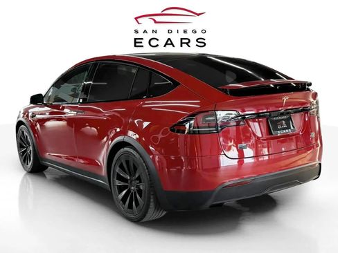 Used 2022 Tesla Model X Plaid image 7