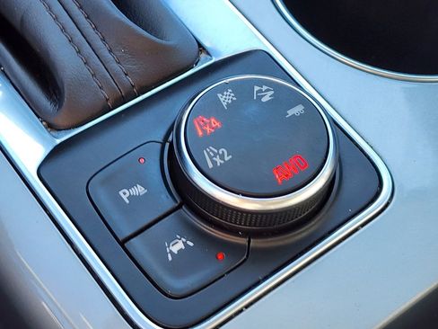 Used 2021 Chevrolet Blazer LT w/ Sound & Technology Package image 24