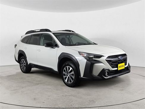 Certified 2025 Subaru Outback Premium image 7