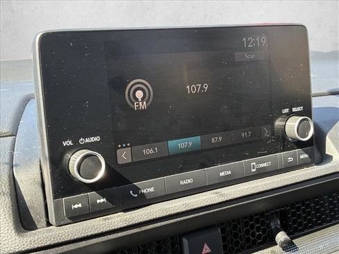 Used 2025 Honda CR-V LX image 14