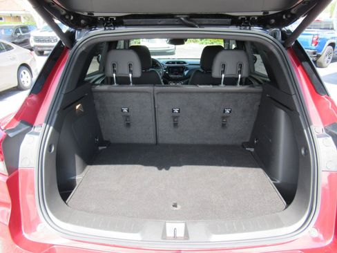 Used 2023 Chevrolet TrailBlazer RS w/ Sun and Liftgate Package FWD image 33
