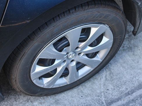 Used 2024 Toyota Corolla LE FWD image 10