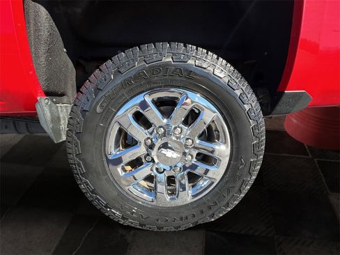 Used 2016 Chevrolet Silverado 2500 LTZ w/ LTZ Plus Package image 10