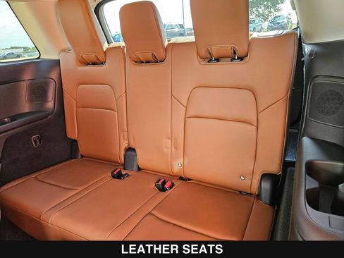 New 2026 Nissan Pathfinder Platinum AWD/4WD image 18