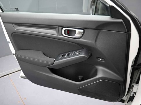 Used 2025 Honda Civic Sport image 12