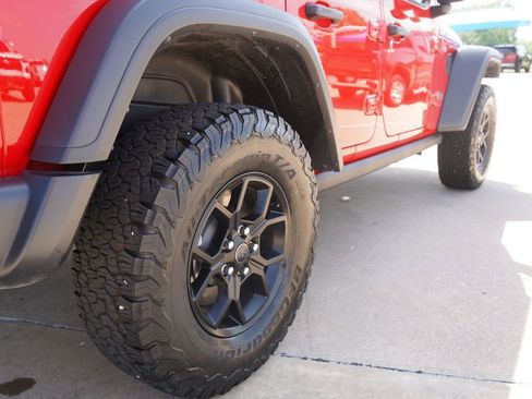 Used 2025 Jeep Wrangler Unlimited Sport S 4xe AWD/4WD image 9