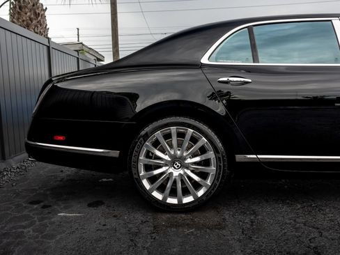 Used 2017 Bentley Mulsanne RWD image 11