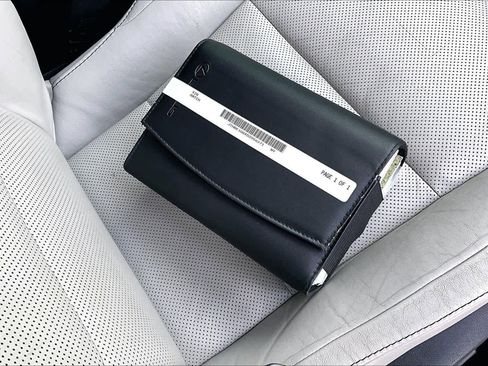 Used 2010 Buick Enclave CXL image 15