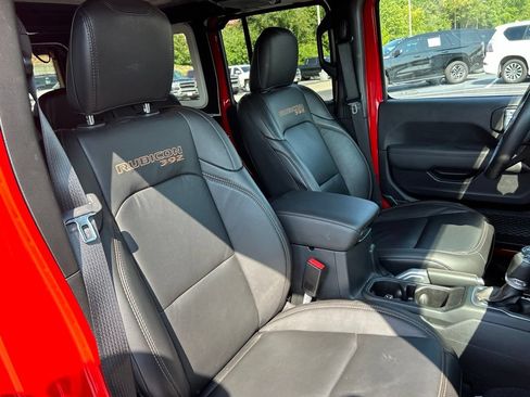 Used 2021 Jeep Wrangler Unlimited Rubicon w/ Trailer Tow Package AWD/4WD image 40