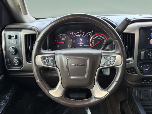 Used 2016 GMC Sierra 2500 Denali w/ Duramax Plus Package image 19