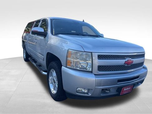 Used 2011 Chevrolet Silverado 1500 LT w/ All-Star Edition image 4