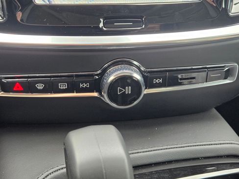 Certified 2025 Volvo S60 T8 Plus AWD/4WD image 26