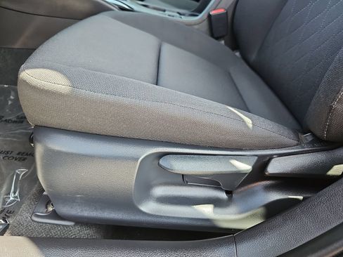 Used 2025 Toyota Corolla LE FWD image 26