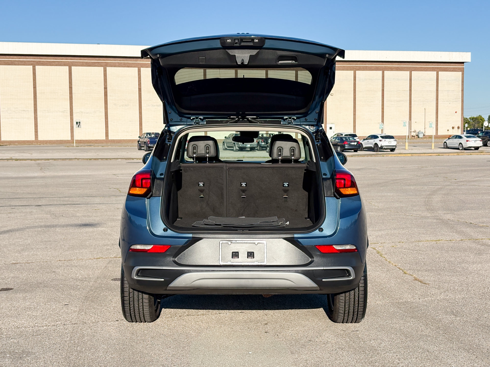 Used 2024 Buick Encore GX Preferred AWD/4WD image 32