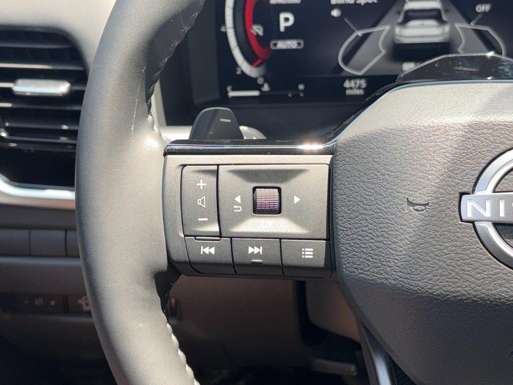 Certified 2025 Nissan Rogue SL w/ Tech Package AWD/4WD image 12