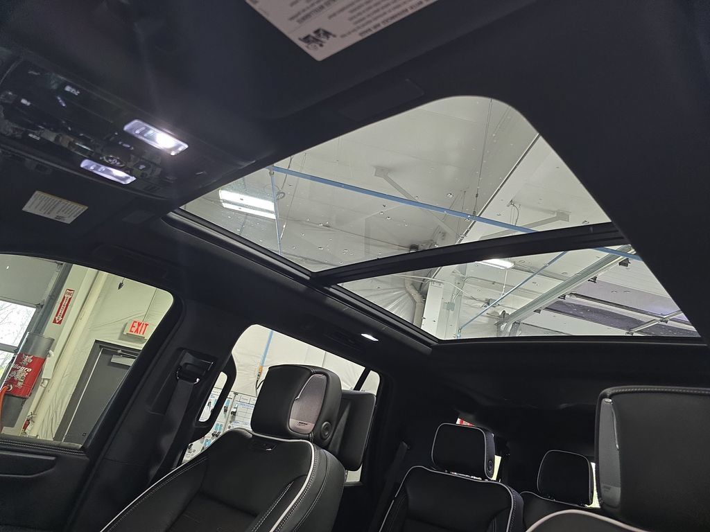 Certified 2026 GMC Yukon AT4 Ultimate AWD/4WD image 34