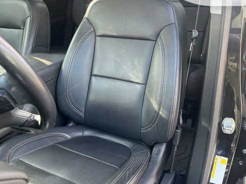 Used 2019 Chevrolet Traverse LT w/ LT Premium Package image 23