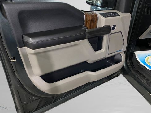 Used 2018 Ford F150 Lariat AWD/4WD image 15