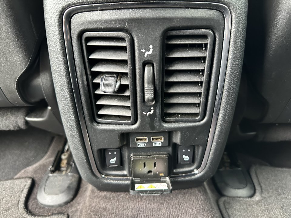 Used 2016 Jeep Grand Cherokee Limited RWD image 13