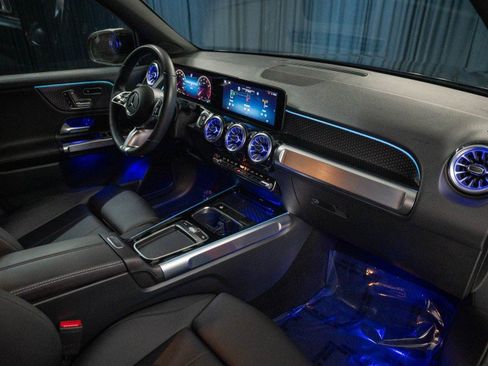 Certified 2024 Mercedes-Benz GLB 250 4MATIC image 15