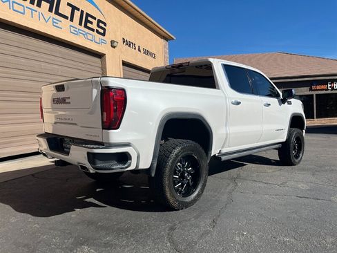 Used 2021 GMC Sierra 1500 Denali w/ Denali Ultimate Package AWD/4WD image 31