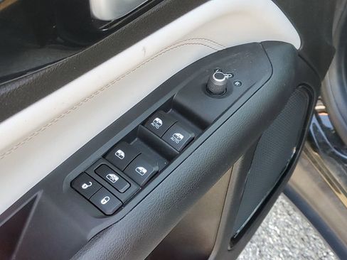Used 2025 Jeep Compass Limited AWD/4WD image 20
