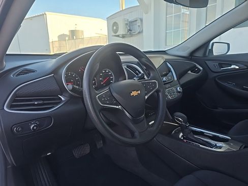 Used 2025 Chevrolet Malibu LT image 15