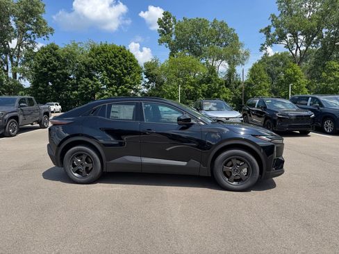 New 2026 Toyota C-HR AWD/4WD image 10