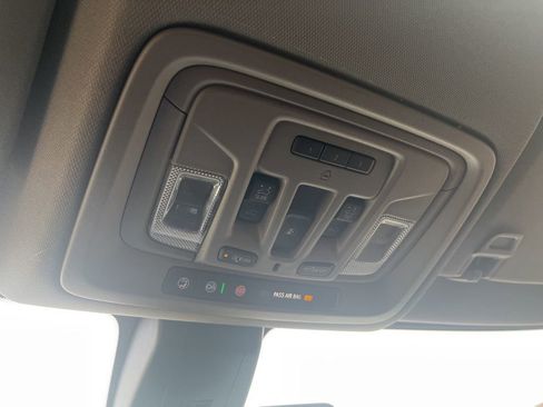 Used 2022 Chevrolet Silverado 1500 LTZ w/ LTZ Premium Package image 77