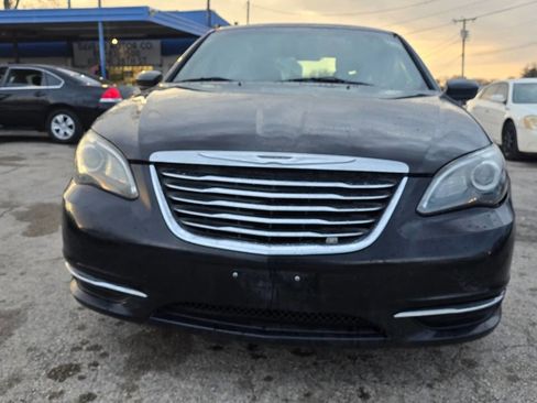Used 2012 Chrysler 200 LX image 4