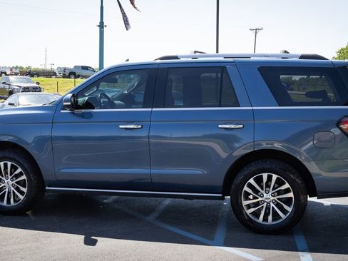 Used 2018 Ford Expedition Limited w/ Equipment Group 301A AWD/4WD image 24